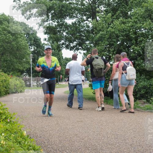 22.06.2025 - Viking Triathlon KatJ http://msf.ph/oto/8126680 22.06.2025 15:30:06 Laufen 418 meine-sportfotos.de