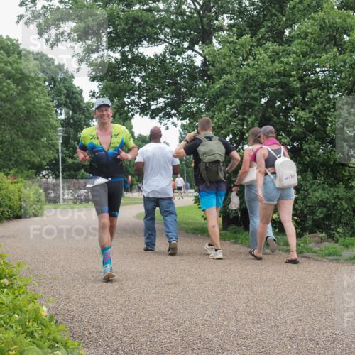 22.06.2025 - Viking Triathlon KatJ http://msf.ph/oto/8126686 22.06.2025 15:30:06 Laufen 418 meine-sportfotos.de