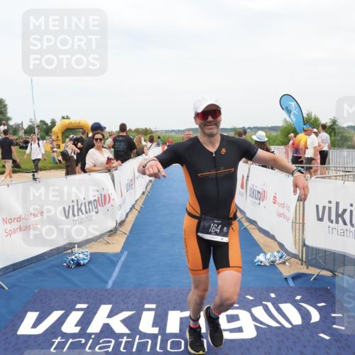 22.06.2025 - Viking Triathlon MichiJ http://msf.ph/oto/8126688 22.06.2025 15:18:19 Ziel 164, 300 meine-sportfotos.de
