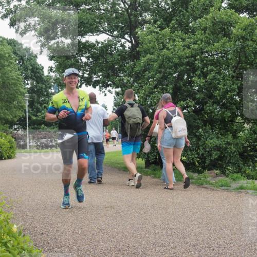 22.06.2025 - Viking Triathlon KatJ http://msf.ph/oto/8126702 22.06.2025 15:30:06 Laufen 418 meine-sportfotos.de