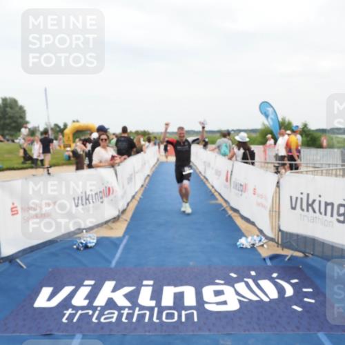 22.06.2025 - Viking Triathlon MichiJ http://msf.ph/oto/8126713 22.06.2025 15:18:20 Ziel 164, 235, 300 meine-sportfotos.de