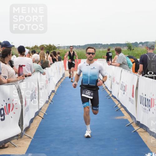 22.06.2025 - Viking Triathlon MichiJ http://msf.ph/oto/8126720 22.06.2025 15:24:05 Ziel 366, 540 meine-sportfotos.de