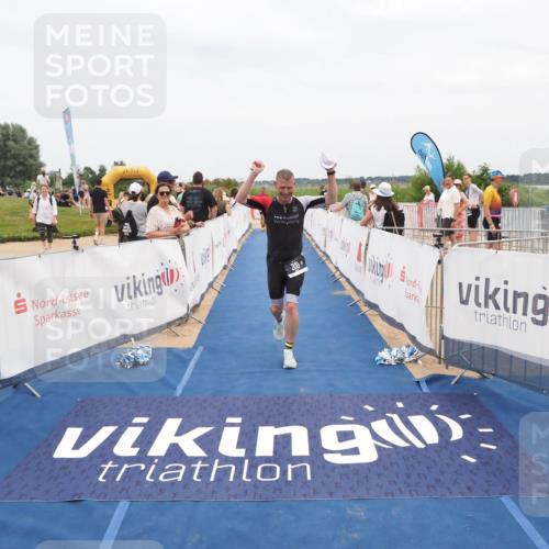 22.06.2025 - Viking Triathlon MichiJ http://msf.ph/oto/8126721 22.06.2025 15:18:21 Ziel 164, 235, 247, 300 meine-sportfotos.de