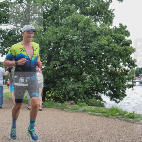 22.06.2025 - Viking Triathlon KatJ http://msf.ph/oto/8126746 22.06.2025 15:30:07 Laufen 418 meine-sportfotos.de