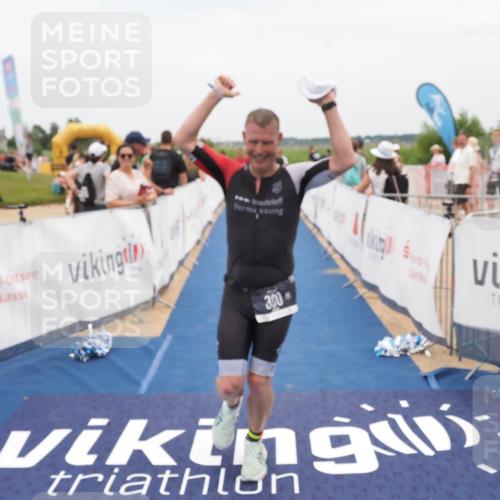 22.06.2025 - Viking Triathlon MichiJ http://msf.ph/oto/8126751 22.06.2025 15:18:22 Ziel 164, 235, 247, 300 meine-sportfotos.de