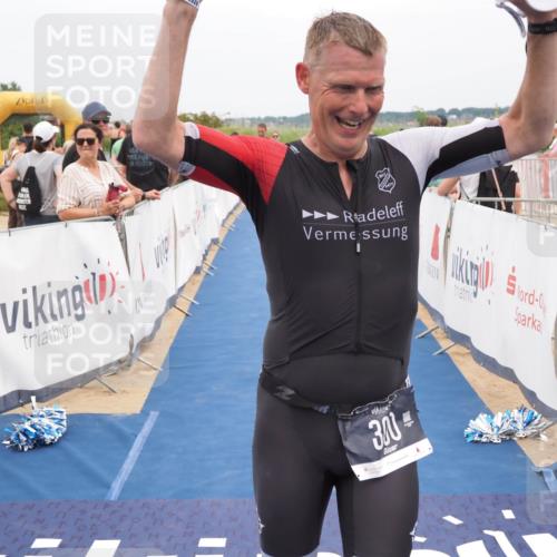 22.06.2025 - Viking Triathlon MichiJ http://msf.ph/oto/8126763 22.06.2025 15:18:22 Ziel 164, 235, 247, 300 meine-sportfotos.de