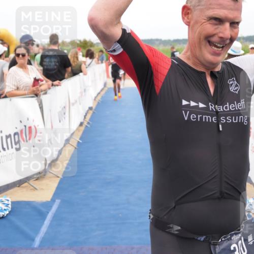 22.06.2025 - Viking Triathlon MichiJ http://msf.ph/oto/8126772 22.06.2025 15:18:22 Ziel 164, 235, 247, 300 meine-sportfotos.de