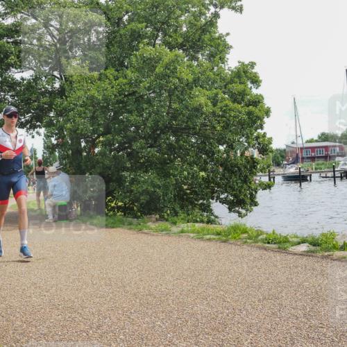 22.06.2025 - Viking Triathlon KatJ http://msf.ph/oto/8126786 22.06.2025 13:47:38 Laufen 196, 301 meine-sportfotos.de