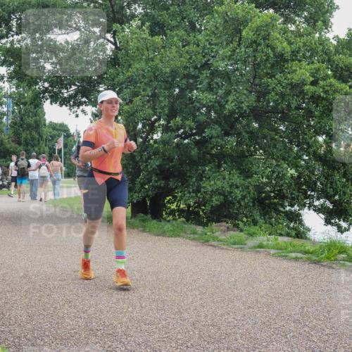 22.06.2025 - Viking Triathlon KatJ http://msf.ph/oto/8126788 22.06.2025 15:30:21 Laufen 130 meine-sportfotos.de