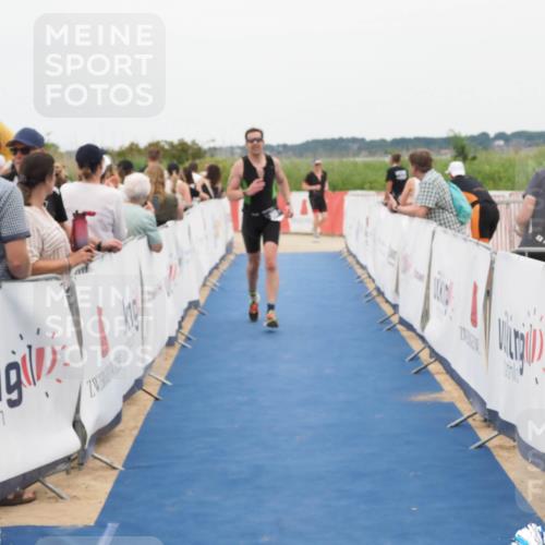 22.06.2025 - Viking Triathlon MichiJ http://msf.ph/oto/8126793 22.06.2025 15:24:07 Ziel 366, 540 meine-sportfotos.de