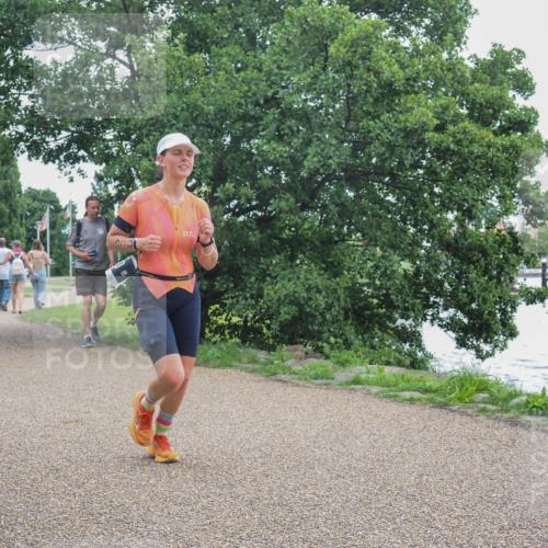 22.06.2025 - Viking Triathlon KatJ http://msf.ph/oto/8126802 22.06.2025 15:30:21 Laufen 130 meine-sportfotos.de