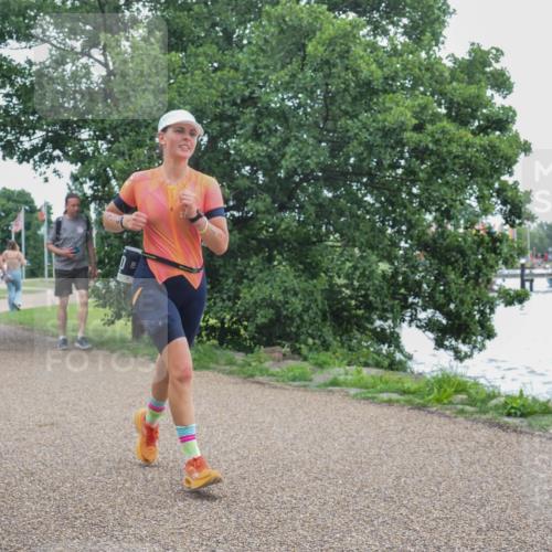 22.06.2025 - Viking Triathlon KatJ http://msf.ph/oto/8126810 22.06.2025 15:30:21 Laufen 130 meine-sportfotos.de