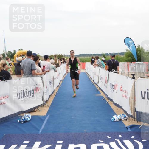 22.06.2025 - Viking Triathlon MichiJ http://msf.ph/oto/8126830 22.06.2025 15:24:09 Ziel 366, 540 meine-sportfotos.de