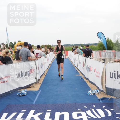 22.06.2025 - Viking Triathlon MichiJ http://msf.ph/oto/8126839 22.06.2025 15:24:09 Ziel 366, 540 meine-sportfotos.de