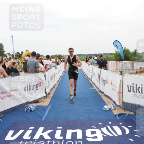 22.06.2025 - Viking Triathlon MichiJ http://msf.ph/oto/8126849 22.06.2025 15:24:09 Ziel 366, 540 meine-sportfotos.de