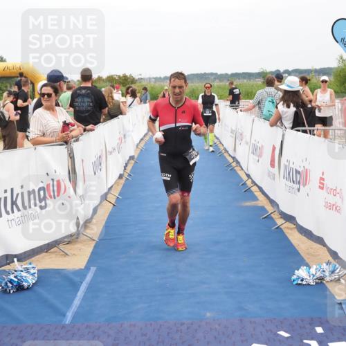 22.06.2025 - Viking Triathlon MichiJ http://msf.ph/oto/8126854 22.06.2025 15:18:26 Ziel 235, 247 meine-sportfotos.de