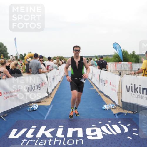 22.06.2025 - Viking Triathlon MichiJ http://msf.ph/oto/8126868 22.06.2025 15:24:10 Ziel 366, 540 meine-sportfotos.de