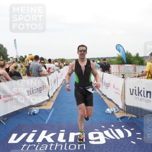 22.06.2025 - Viking Triathlon MichiJ http://msf.ph/oto/8126876 22.06.2025 15:24:10 Ziel 366, 540 meine-sportfotos.de
