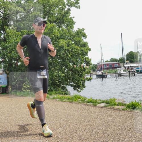 22.06.2025 - Viking Triathlon KatJ http://msf.ph/oto/8126886 22.06.2025 13:48:04 Laufen 103 meine-sportfotos.de