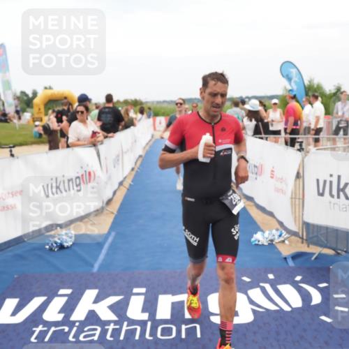 22.06.2025 - Viking Triathlon MichiJ http://msf.ph/oto/8126891 22.06.2025 15:18:27 Ziel 235, 247, 399 meine-sportfotos.de