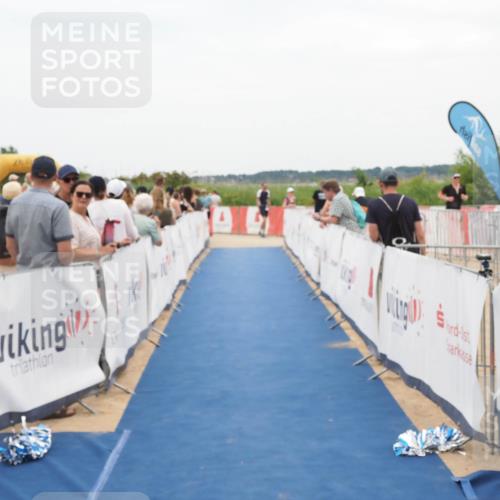 22.06.2025 - Viking Triathlon MichiJ http://msf.ph/oto/8126898 22.06.2025 15:24:11 Ziel 366 meine-sportfotos.de