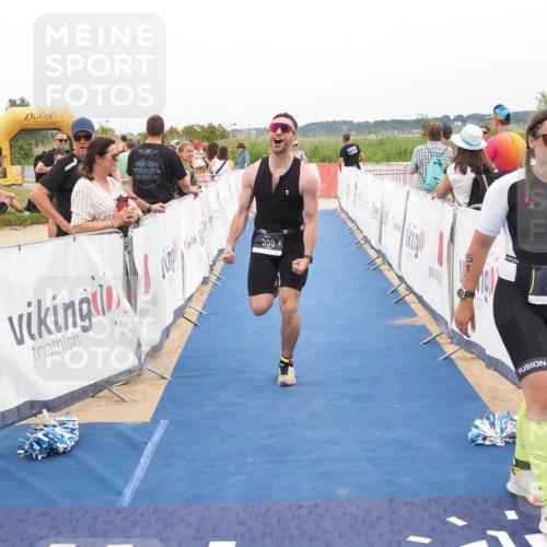 22.06.2025 - Viking Triathlon MichiJ http://msf.ph/oto/8127039 22.06.2025 15:18:34 Ziel 175, 399 meine-sportfotos.de