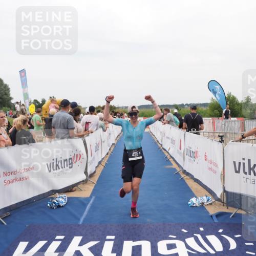 22.06.2025 - Viking Triathlon MichiJ http://msf.ph/oto/8127063 22.06.2025 15:24:19 Ziel 495 meine-sportfotos.de
