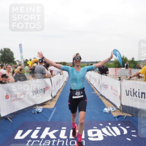 22.06.2025 - Viking Triathlon MichiJ http://msf.ph/oto/8127079 22.06.2025 15:24:20 Ziel 185, 495 meine-sportfotos.de