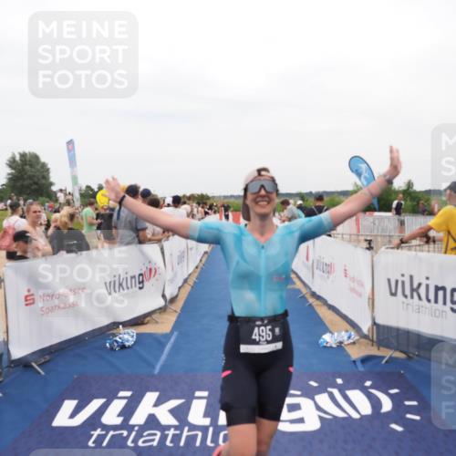 22.06.2025 - Viking Triathlon MichiJ http://msf.ph/oto/8127088 22.06.2025 15:24:20 Ziel 185, 495 meine-sportfotos.de