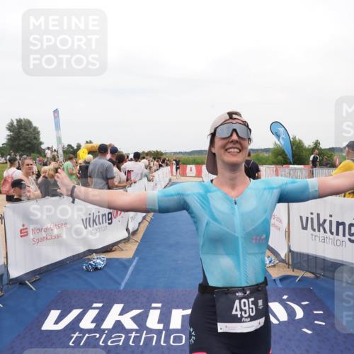 22.06.2025 - Viking Triathlon MichiJ http://msf.ph/oto/8127097 22.06.2025 15:24:20 Ziel 185, 495 meine-sportfotos.de