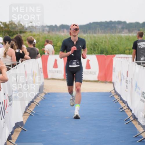 22.06.2025 - Viking Triathlon MichiJ http://msf.ph/oto/8127101 22.06.2025 15:24:24 Ziel 185 meine-sportfotos.de