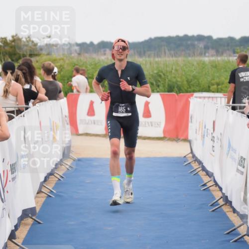 22.06.2025 - Viking Triathlon MichiJ http://msf.ph/oto/8127108 22.06.2025 15:24:24 Ziel 185 meine-sportfotos.de