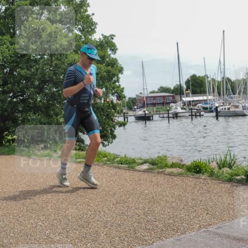 22.06.2025 - Viking Triathlon KatJ http://msf.ph/oto/8127124 22.06.2025 13:48:36 Laufen 124, 438 meine-sportfotos.de