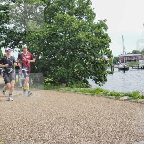 22.06.2025 - Viking Triathlon KatJ http://msf.ph/oto/8127139 22.06.2025 13:48:39 Laufen 428, 438 meine-sportfotos.de