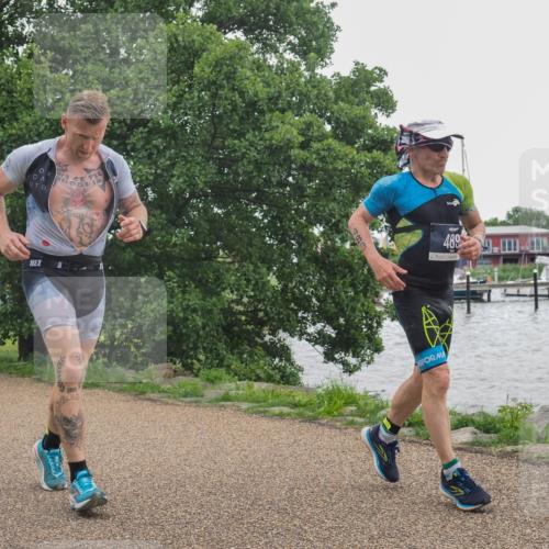 22.06.2025 - Viking Triathlon KatJ http://msf.ph/oto/8127169 22.06.2025 15:31:22 Laufen 76, 489 meine-sportfotos.de