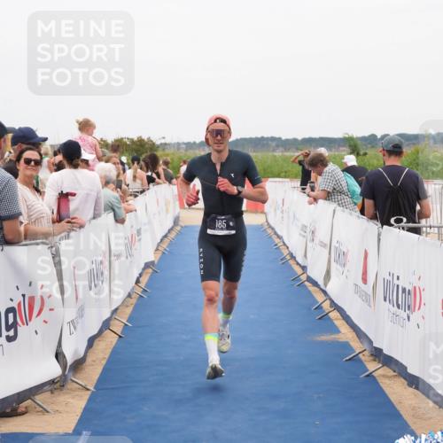 22.06.2025 - Viking Triathlon MichiJ http://msf.ph/oto/8127181 22.06.2025 15:24:26 Ziel 185 meine-sportfotos.de