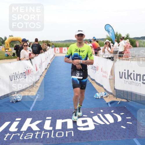 22.06.2025 - Viking Triathlon MichiJ http://msf.ph/oto/8127246 22.06.2025 15:18:44 Ziel 29, 175 meine-sportfotos.de