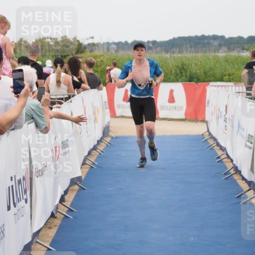22.06.2025 - Viking Triathlon MichiJ http://msf.ph/oto/8127258 22.06.2025 15:24:35 Ziel 298 meine-sportfotos.de
