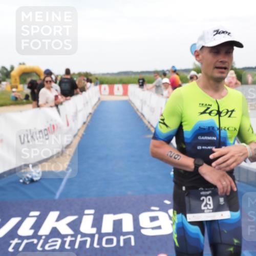 22.06.2025 - Viking Triathlon MichiJ http://msf.ph/oto/8127264 22.06.2025 15:18:45 Ziel 29 meine-sportfotos.de