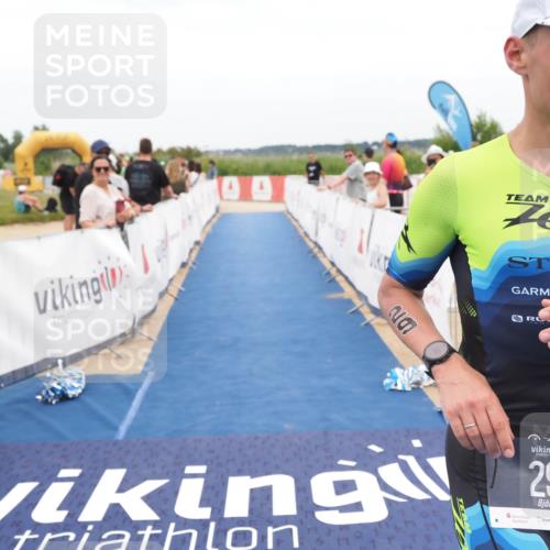 22.06.2025 - Viking Triathlon MichiJ http://msf.ph/oto/8127267 22.06.2025 15:18:45 Ziel 29 meine-sportfotos.de