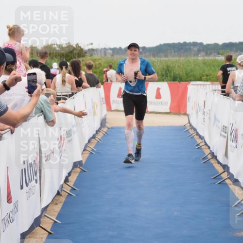 22.06.2025 - Viking Triathlon MichiJ http://msf.ph/oto/8127274 22.06.2025 15:24:35 Ziel 298 meine-sportfotos.de