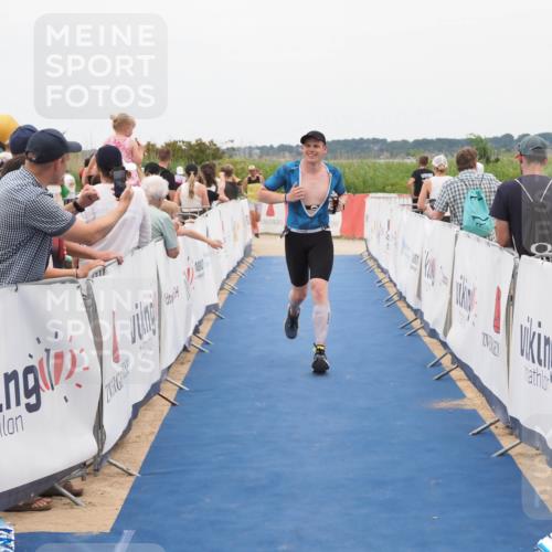 22.06.2025 - Viking Triathlon MichiJ http://msf.ph/oto/8127314 22.06.2025 15:24:36 Ziel 298 meine-sportfotos.de