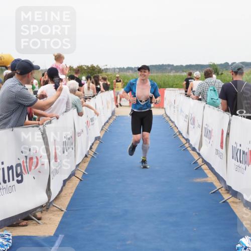 22.06.2025 - Viking Triathlon MichiJ http://msf.ph/oto/8127320 22.06.2025 15:24:37 Ziel 298 meine-sportfotos.de