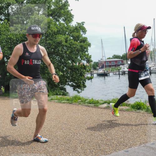 22.06.2025 - Viking Triathlon KatJ http://msf.ph/oto/8127323 22.06.2025 13:48:59 Laufen 100, 317 meine-sportfotos.de