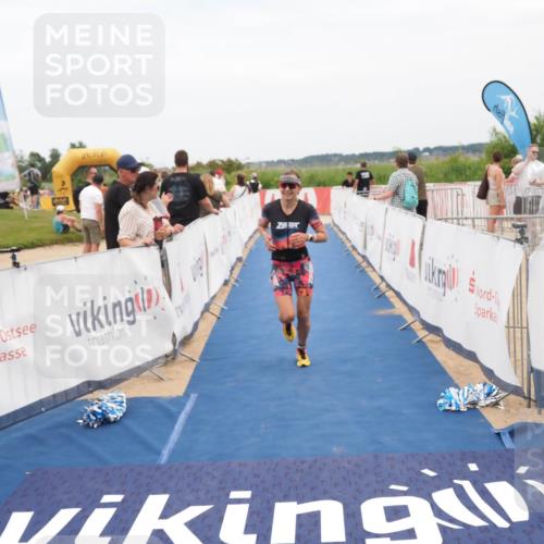 22.06.2025 - Viking Triathlon MichiJ http://msf.ph/oto/8127331 22.06.2025 15:18:59 Ziel  meine-sportfotos.de