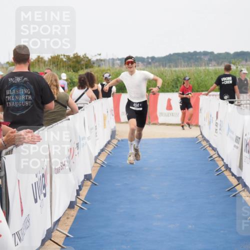 22.06.2025 - Viking Triathlon MichiJ http://msf.ph/oto/8127365 22.06.2025 15:19:16 Ziel 494 meine-sportfotos.de