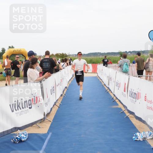 22.06.2025 - Viking Triathlon MichiJ http://msf.ph/oto/8127402 22.06.2025 15:19:17 Ziel 494 meine-sportfotos.de
