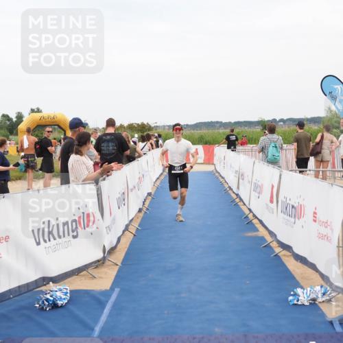 22.06.2025 - Viking Triathlon MichiJ http://msf.ph/oto/8127408 22.06.2025 15:19:17 Ziel 494 meine-sportfotos.de