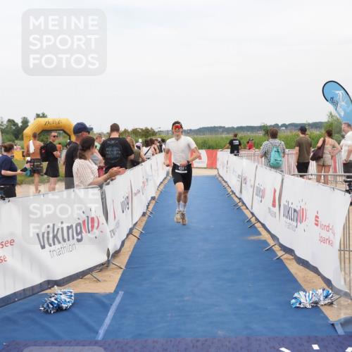 22.06.2025 - Viking Triathlon MichiJ http://msf.ph/oto/8127409 22.06.2025 15:19:17 Ziel 494 meine-sportfotos.de