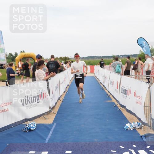 22.06.2025 - Viking Triathlon MichiJ http://msf.ph/oto/8127421 22.06.2025 15:19:18 Ziel 494 meine-sportfotos.de